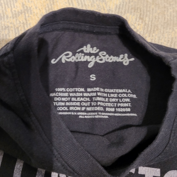 Black Rolling Stones T Shirt SZ Small - Picture 2 of 2